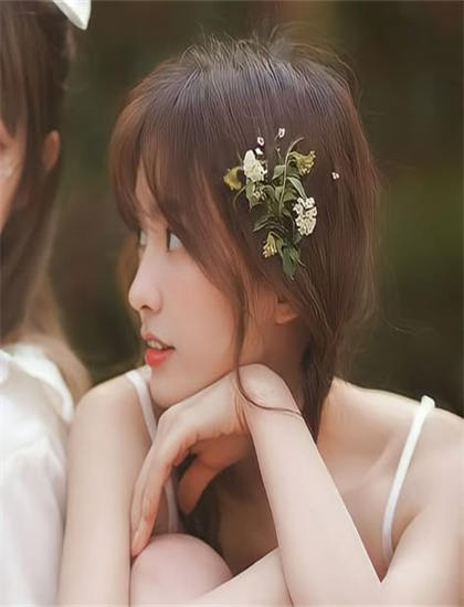 点击破亿：重生后,我继承遗产一路开挂叙事手法非主流解析：时间线安排与视角切换技巧探讨